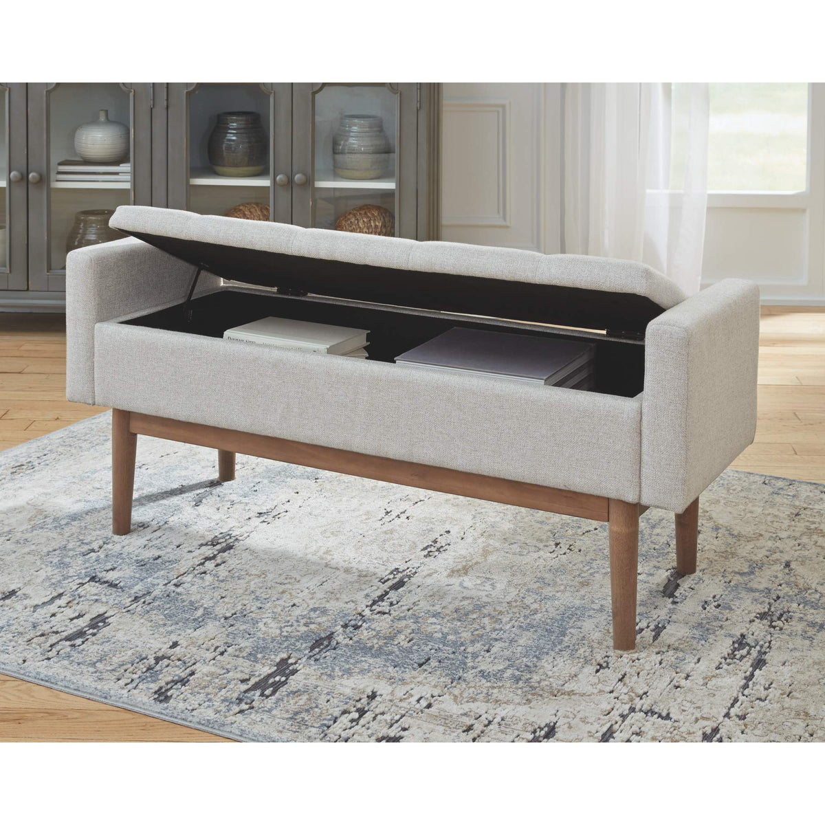 Upholstered Storage Bench L83641